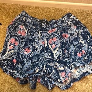 Paisley Torrid flowy shirts size 1